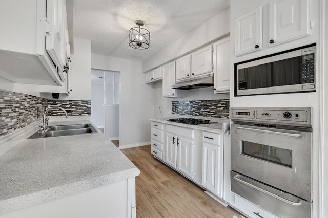 512 Saddle Ridge Lane, Saginaw, TX 76179