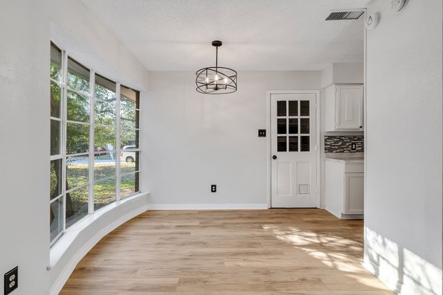 512 Saddle Ridge Lane, Saginaw, TX 76179