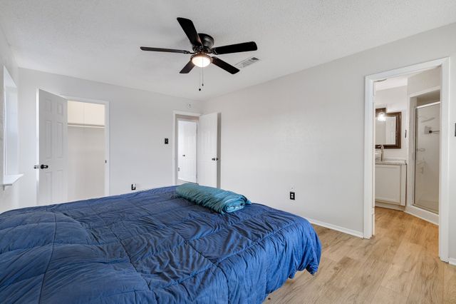 512 Saddle Ridge Lane, Saginaw, TX 76179