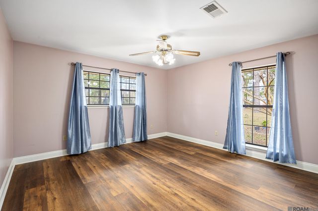 14050 Harry Savoy Rd, St Amant, LA 70774