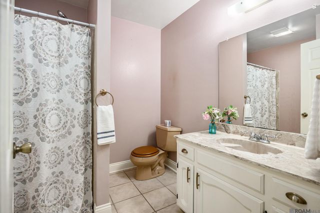 14050 Harry Savoy Rd, St Amant, LA 70774