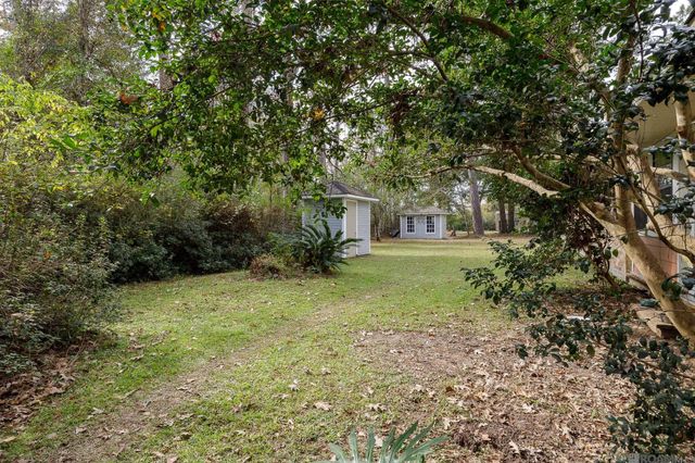 14050 Harry Savoy Rd, St Amant, LA 70774