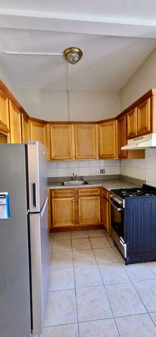 4764 N Virginia Avenue 105, Chicago, IL 60625