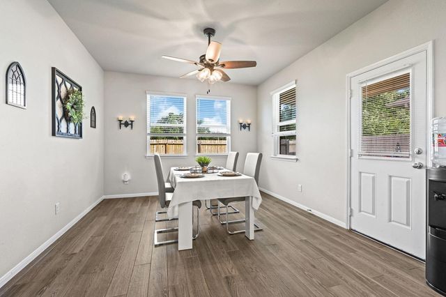 1830 Alyssa Way, Alvin, TX 77511