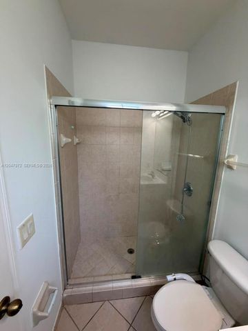 9249 SW 227th St 8-22, Cutler Bay, FL 33190