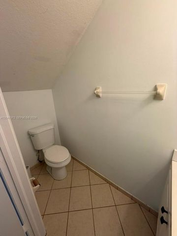 9249 SW 227th St 8-22, Cutler Bay, FL 33190
