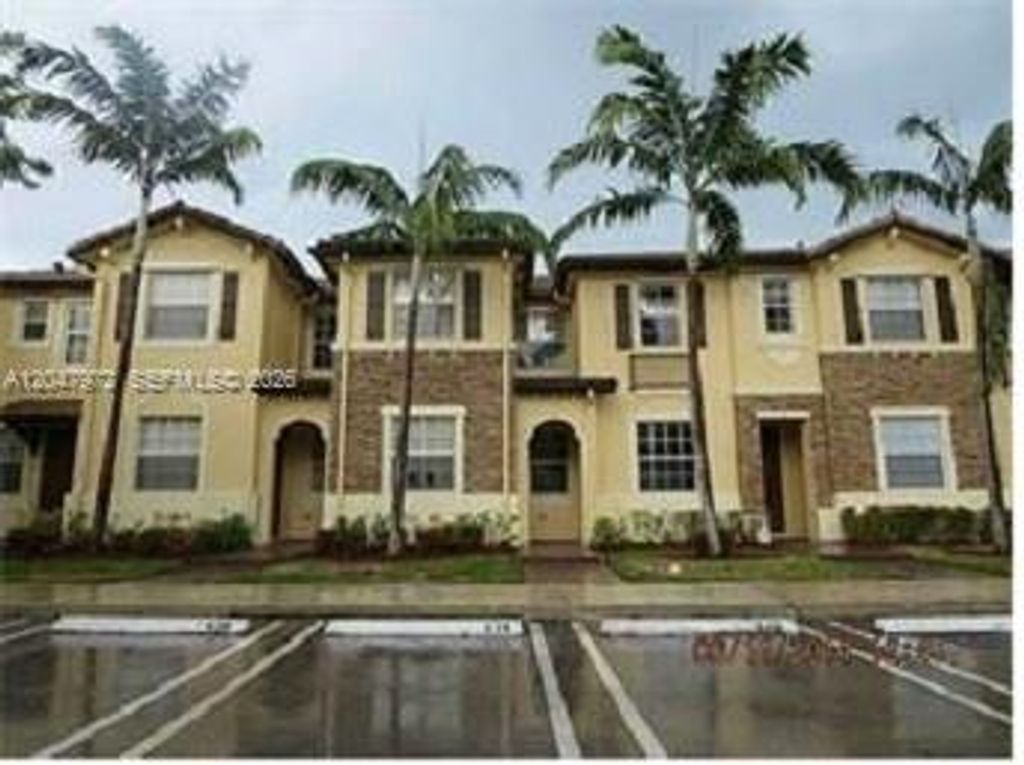 9249 SW 227th St 8-22, Cutler Bay, FL 33190