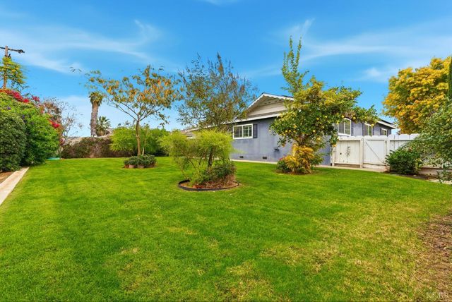 870 Cypress Court, Lemoore, CA 93245