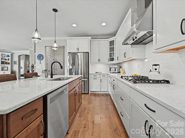 2202 Lincolnshire Lane, Wesley Chapel, NC 28173