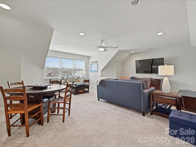 2202 Lincolnshire Lane, Wesley Chapel, NC 28173