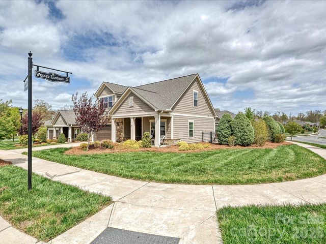 2202 Lincolnshire Lane, Wesley Chapel, NC 28173