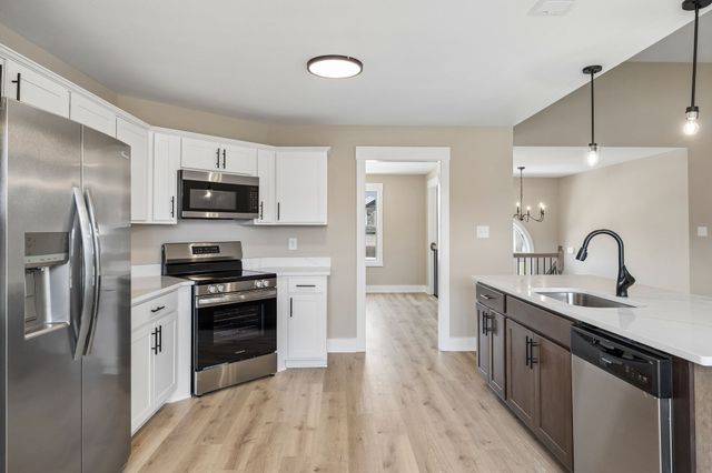 351 Hereford Farms, Clarksville, TN 37043