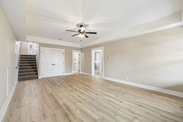 351 Hereford Farms, Clarksville, TN 37043