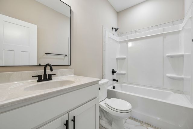 351 Hereford Farms, Clarksville, TN 37043