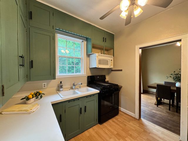 1015 College Street, Cedar Falls, IA 50613