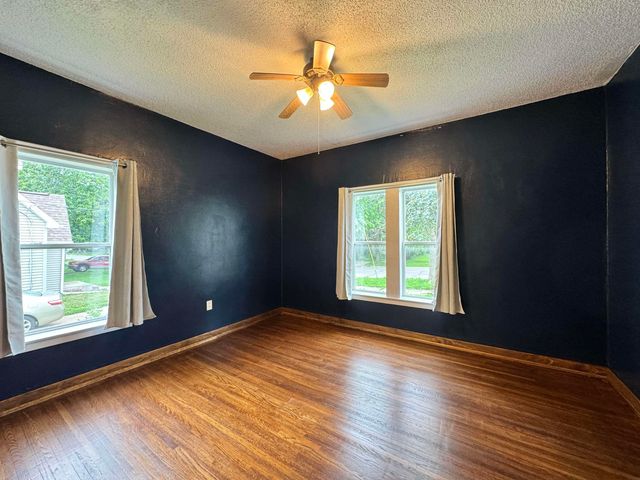 1015 College Street, Cedar Falls, IA 50613