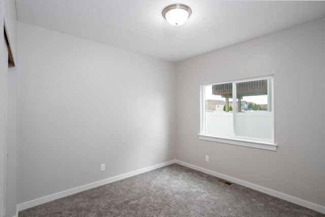1815 W Jay Ave, Spokane, WA 99208