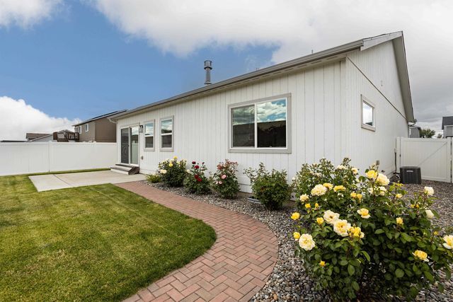 1815 W Jay Ave, Spokane, WA 99208
