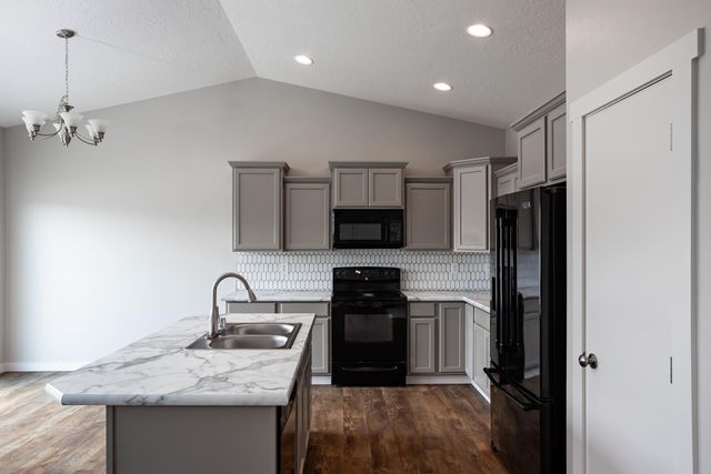 1815 W Jay Ave, Spokane, WA 99208