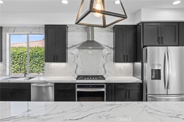1481 Sunshine Circle, Corona, CA 92881