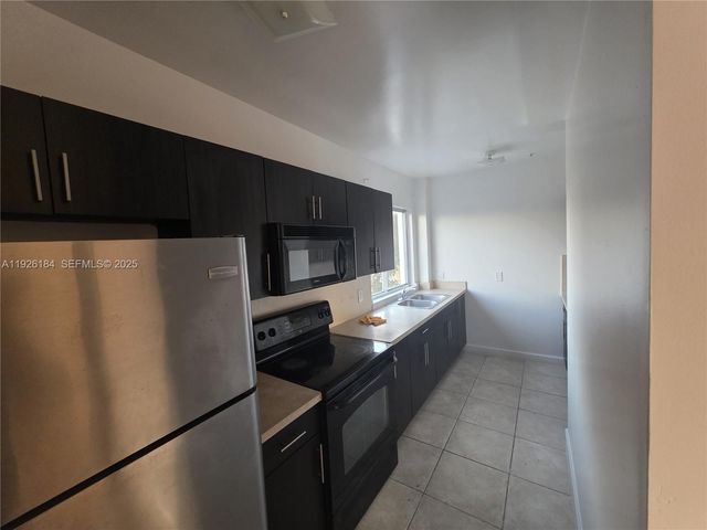 2389 NW 26th St 3A, Miami, FL 33142