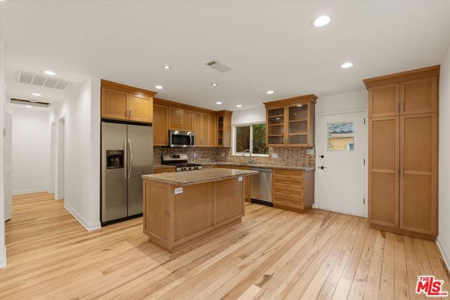 4037 Wasatch Avenue, Los Angeles, CA 90066