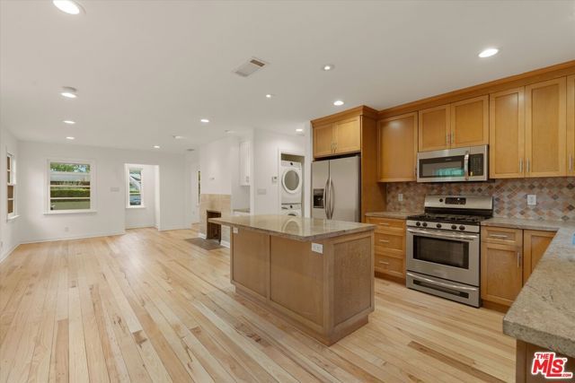 4037 Wasatch Avenue, Los Angeles, CA 90066