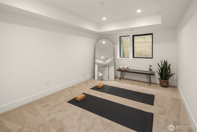 10656 Woodhaven Lane, Bellevue, WA 98004