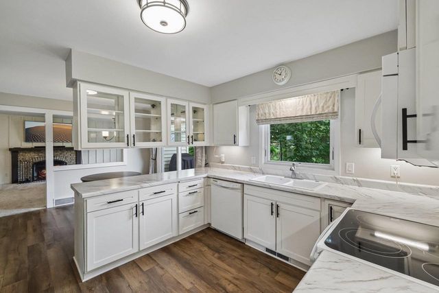 5318 Comanche Way, Madison, WI 53704