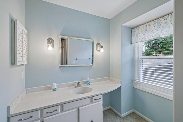 5318 Comanche Way, Madison, WI 53704