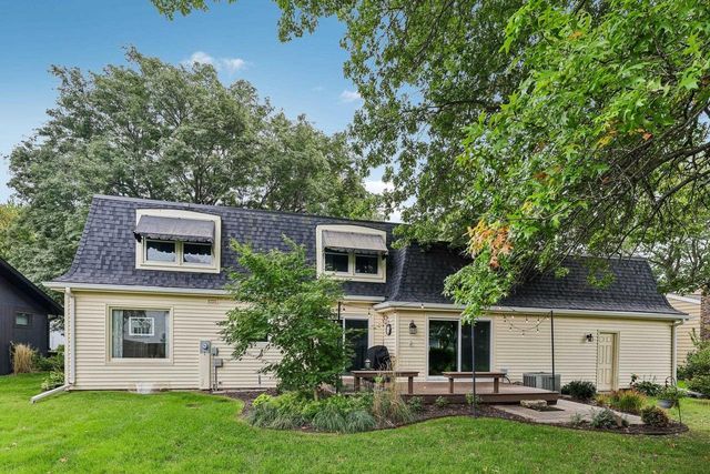5318 Comanche Way, Madison, WI 53704