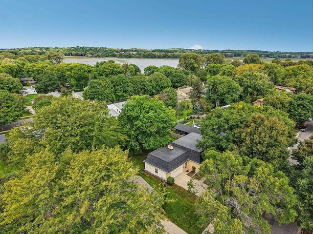 5318 Comanche Way, Madison, WI 53704