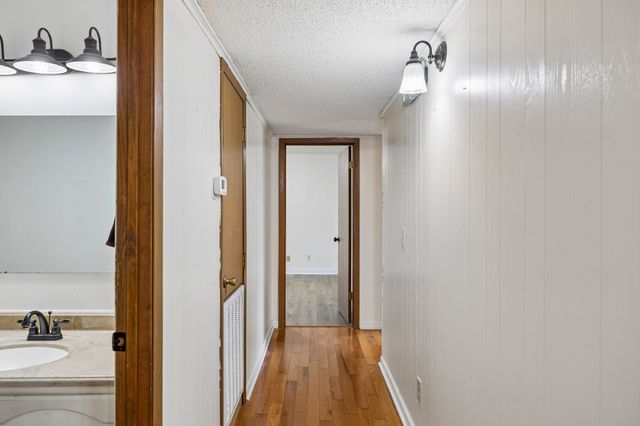 2318 Huckaby Rd, Columbia, TN 38401