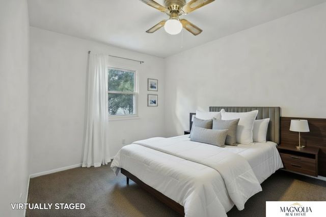 8124 S Hazelwood Drive, Lincoln, NE 68510