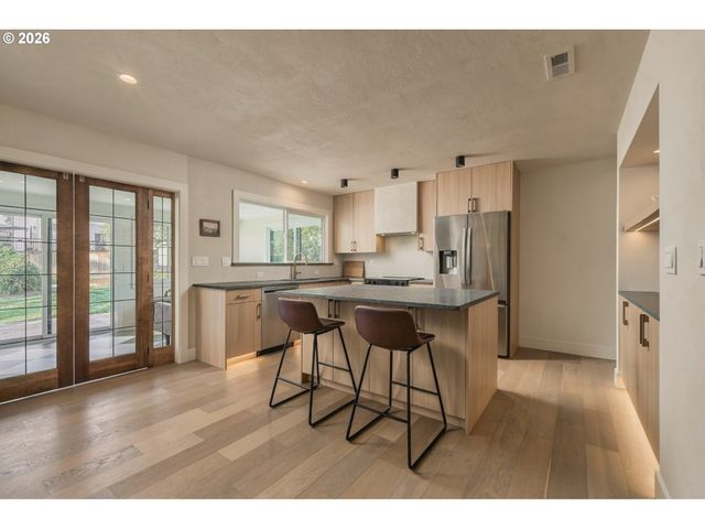 14901 Se LEE Ave, Milwaukie, OR 97267
