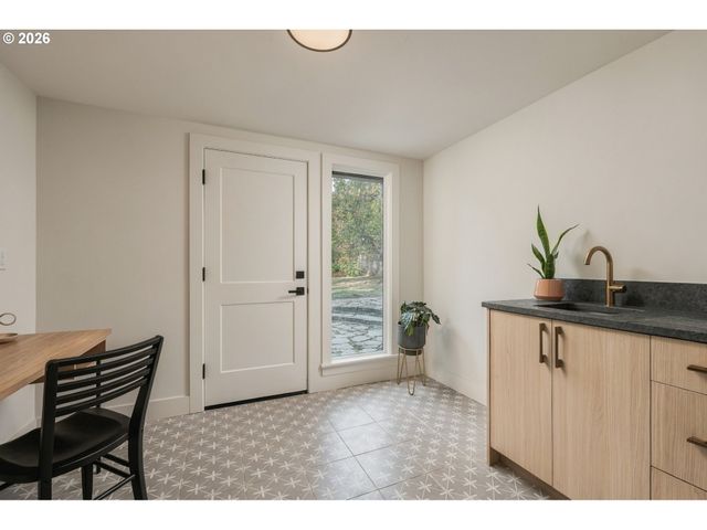 14901 Se LEE Ave, Milwaukie, OR 97267