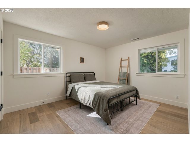 14901 Se LEE Ave, Milwaukie, OR 97267