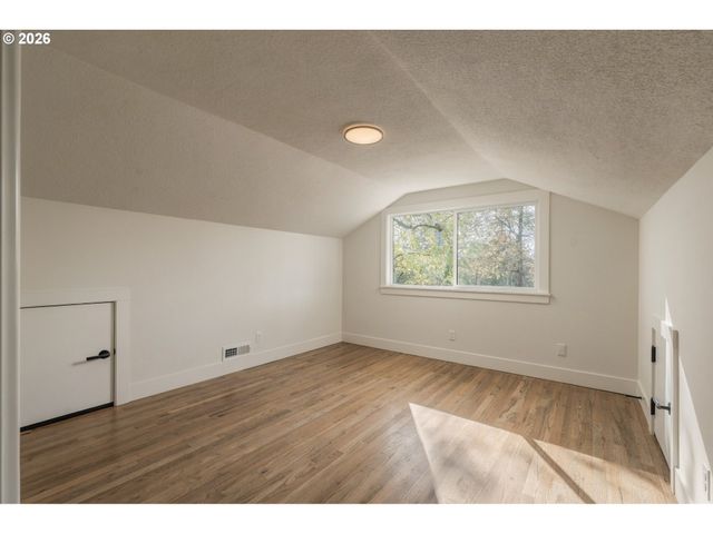 14901 Se LEE Ave, Milwaukie, OR 97267