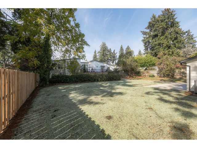 14901 Se LEE Ave, Milwaukie, OR 97267
