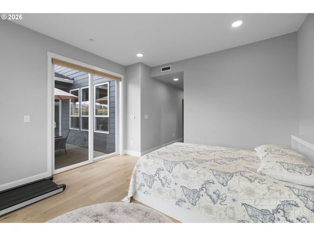 3470 W 3RD St, Washougal, WA 98671