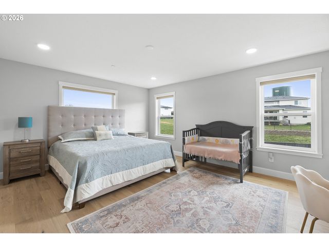 3470 W 3RD St, Washougal, WA 98671