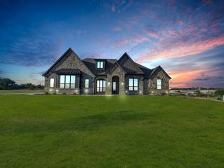 121 Desperado Way, Weatherford, TX 76085