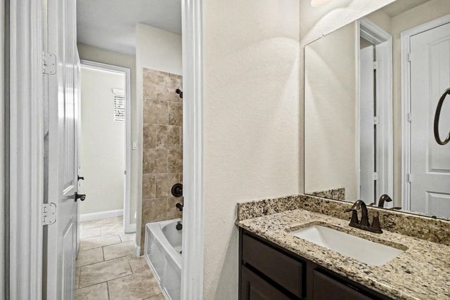 13303 Kemper Rock Court, Rosharon, TX 77583