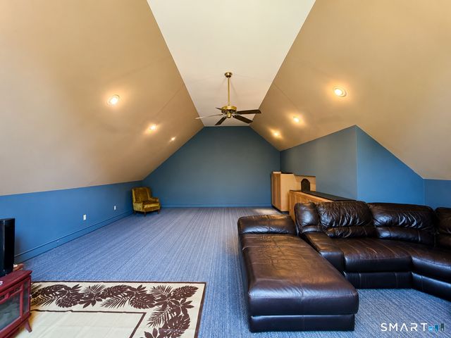 389 Tepi Drive, Southbury, CT 06488
