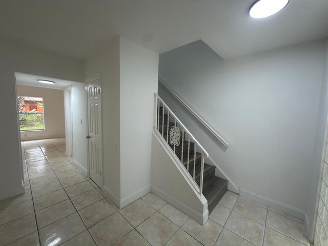 6583 Boulevard Of Champions, North Lauderdale, FL 33068