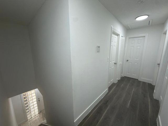 6583 Boulevard Of Champions, North Lauderdale, FL 33068