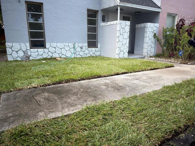 6583 Boulevard Of Champions, North Lauderdale, FL 33068