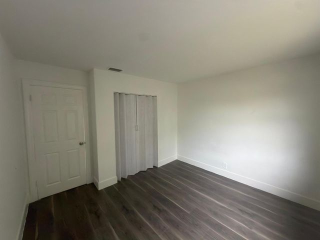 6583 Boulevard Of Champions, North Lauderdale, FL 33068