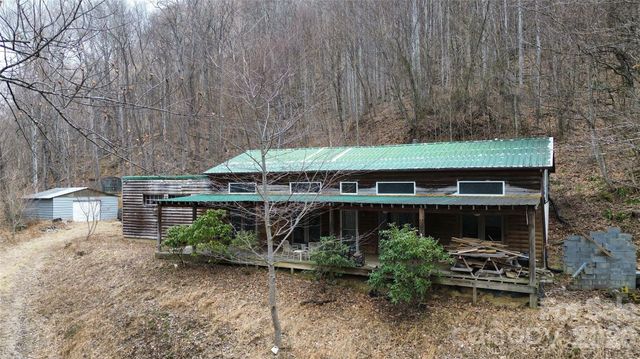 17619 Nc 209 Highway, Hot Springs, NC 28743