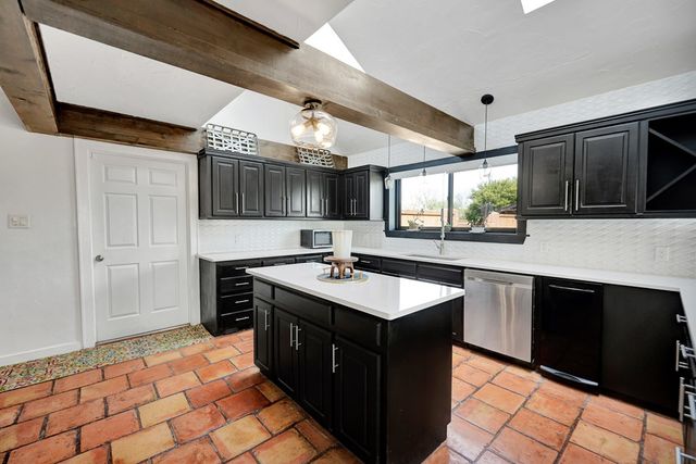 6204 Sequoia Dr, Midland, TX 79707